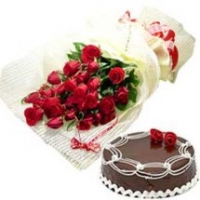 Cake with 12 Roses
